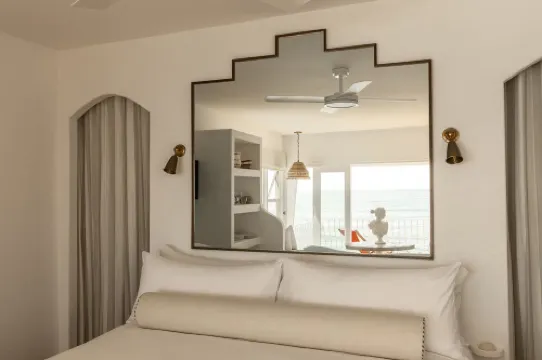 Il Delfino Seaside Inn