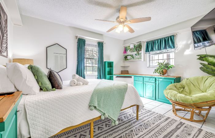 4 Mi to Jensen Beach Park: Family Home w/ Pool!