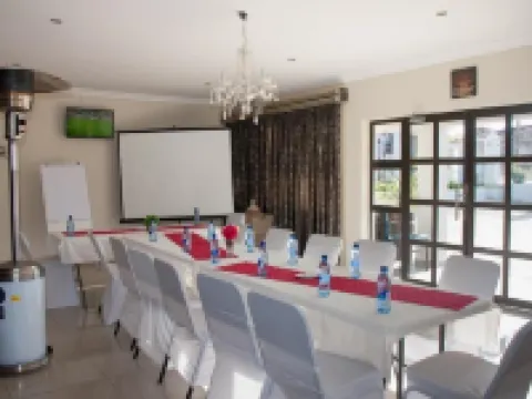 トリビュート ゲスト ハウス マタラ マセルのホテル