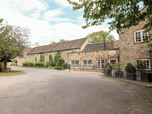 Brooke - Pet-friendly