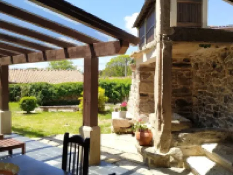 Casa Roan y Casa Grande Hotels in A Ulloa