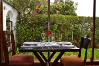 Casa del Viajero Hotels in Pifo