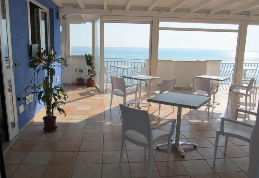 호텔 라프로도 안치오