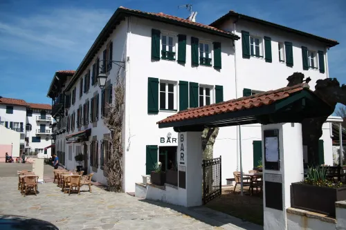 Hôtel de la Rhune Hôtels à : Saint-Pée-sur-Nivelle