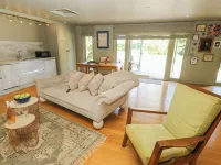 Lymington Lodge