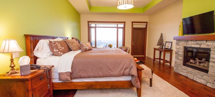 Hillcrest Farm Market B&B Hotels in Kelowna