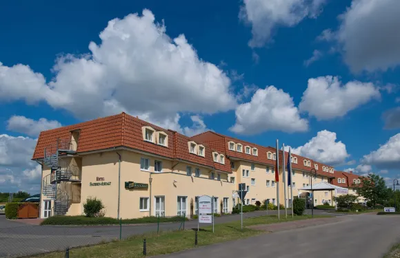 薩克森-安哈特酒店