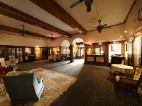 Rodmay Heritage Hotel Hotels in qathet