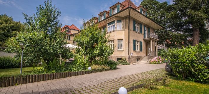 Max Aviation Villa & Apartments Hotels in Bern