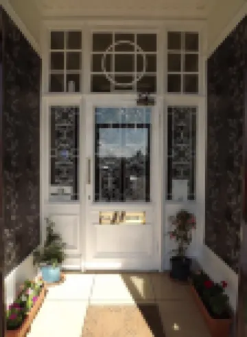 Palace Hotel - Small Hotel