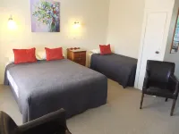Colonial Court Motel Hotel di Cambridge