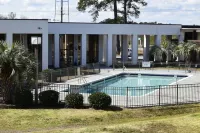 Landmark Inn