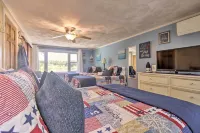 Football Fans Lake Retreat - 5 Mins to Gillette!