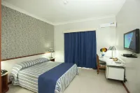 Hotel Colonial Plaza Hotels in Salto