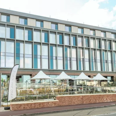 Mercure Paignton Hotel Hotels near Meadfoot Beach
