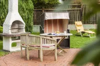 Büngers Apartment-Hotel Mit Sommerstrandkorb & Gartensauna Hotels in Strande