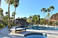 Hacienda Monarcas Resort - Pools