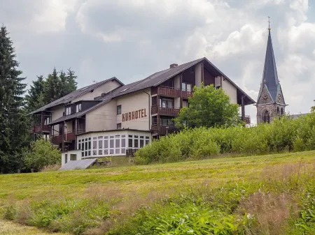Gasthof Deutscher Adler Und Hotel Puchtler Отели рядом с достопримечательностью «Бакёфеле»