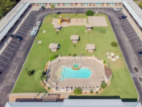 鯊魚礁度假村汽車旅館加小屋 阿蘭瑟斯港酒店