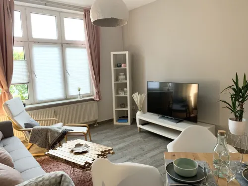 Premium city apartment * underground parking, Netflix, Prime *