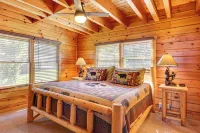 Sensational Sunset! Sevierville Home w/ Hot Tub - spa