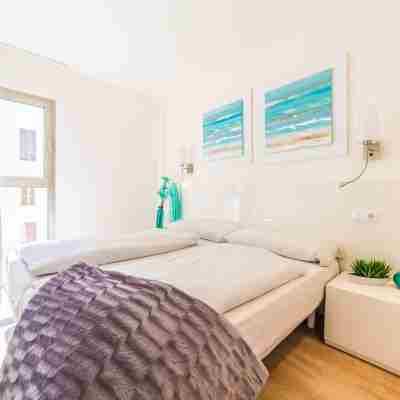 Fantastic 5-storey building with gigantic sea views, 2 bedrooms Rooms