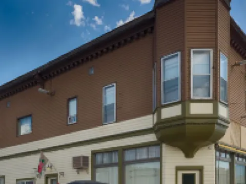Country Encounters Accommodations Hotels in Crowsnest Pass