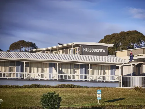 Harbour View Apartments