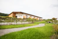 Hotel Zur-Borke Hotels in Wildewiese