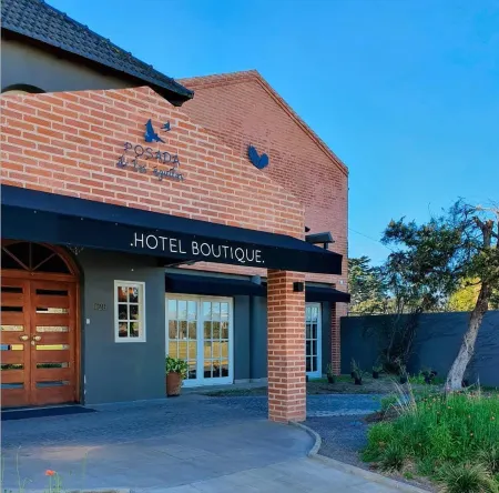Posada de las Aguilas Hotel Boutique Отели в г. Тристан Суарес