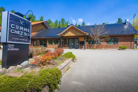 Comme Chez Soi Restaurant & Auberge Отели в г. Мейгог