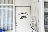 Virginia Beach Studio w/ Balcony + Pool View! - Condos