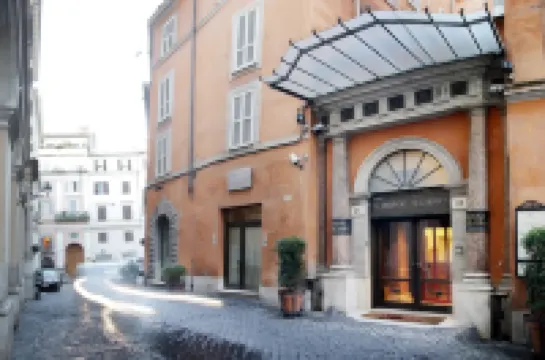 Hotel Albergo Santa Chiara Hotels near Pantheon