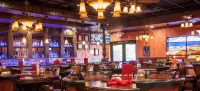 Canyon Plaza Premier Studios and Apts فنادق في توسايان