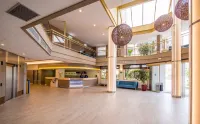 Golden Avenida Family Suites