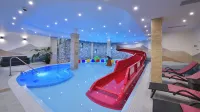 Hotel Visegrád - Kolam Renang