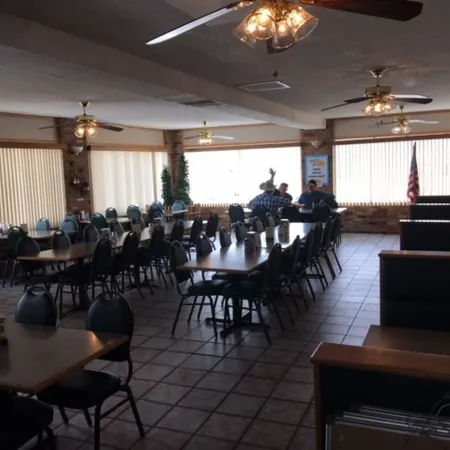 Flag's West Motel