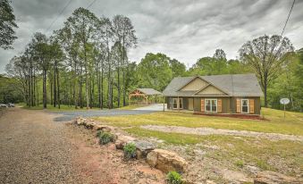 Tallassee Creekside Cabin w/ Forest Views!