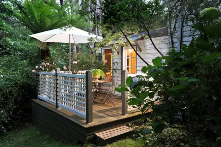 克拉倫登小屋酒店