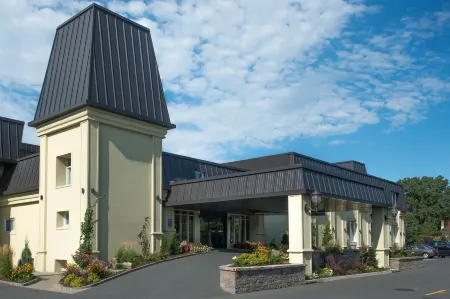 Hotel de la Rive Отели в г. Д'Отре