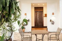 Olma Colonial Suites