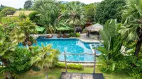 Greenfield Farmstay Hotels in Suối Giao