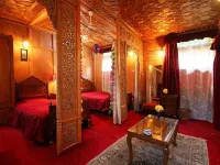 Lake Victoria Houseboats