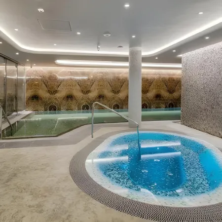 Grand Poet Hotel and Spa by Semarah