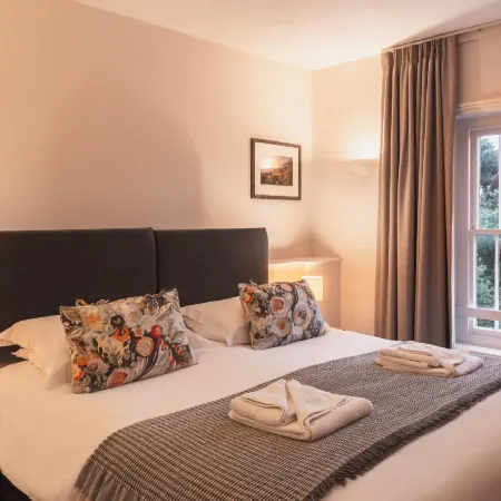 Luccombe Villa Holiday Apartments Hotels in Shanklin