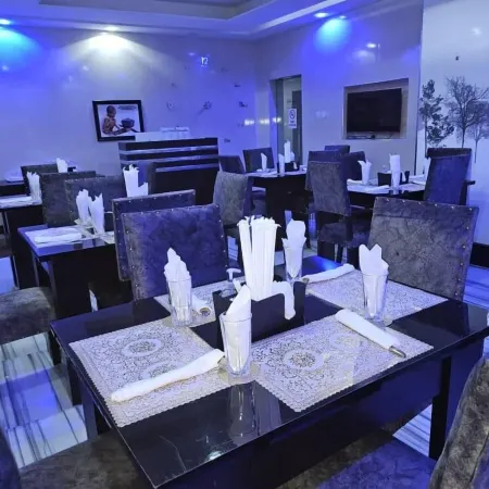Quince Garden Hotel