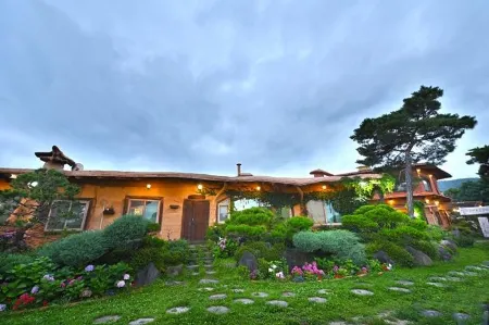 Jangseong Toru Pension Отели в г. Чансон