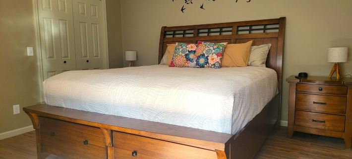 Sprucewood Dens Hotels in Homer