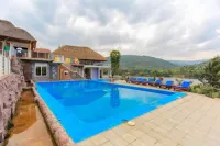 Kingfisher Resort Kigali - Pools
