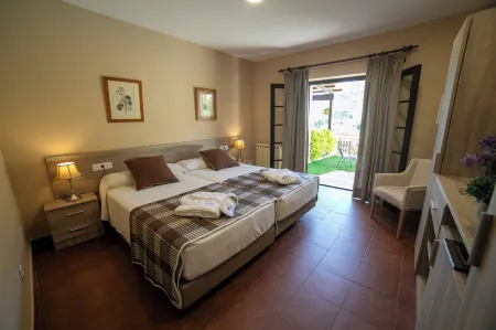 Villa Turística de Grazalema Отели в г. Альгодоналес